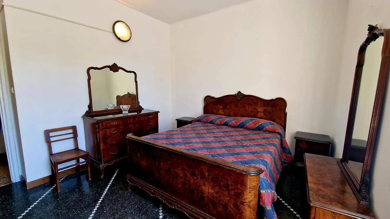 Giada Apartman Moneglia 0*,